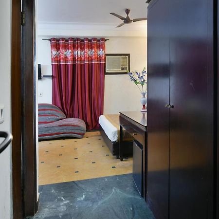 Hotel I Stay & Revels Near New Delhi Railway Station- By Ap Singh Hotels Exterior foto