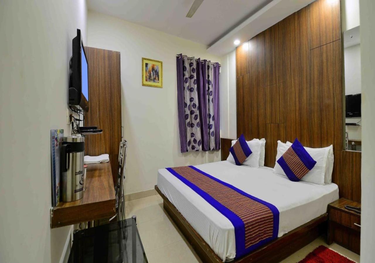 Hotel I Stay & Revels Near New Delhi Railway Station- By Ap Singh Hotels Exterior foto