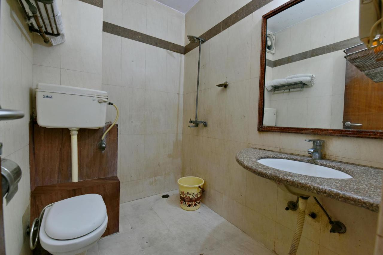 Hotel I Stay & Revels Near New Delhi Railway Station- By Ap Singh Hotels Exterior foto
