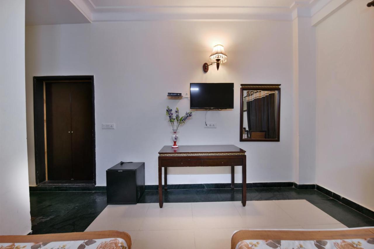 Hotel I Stay & Revels Near New Delhi Railway Station- By Ap Singh Hotels Exterior foto