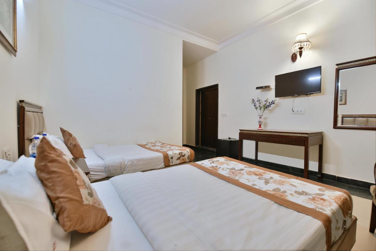 Hotel I Stay & Revels Near New Delhi Railway Station- By Ap Singh Hotels Exterior foto